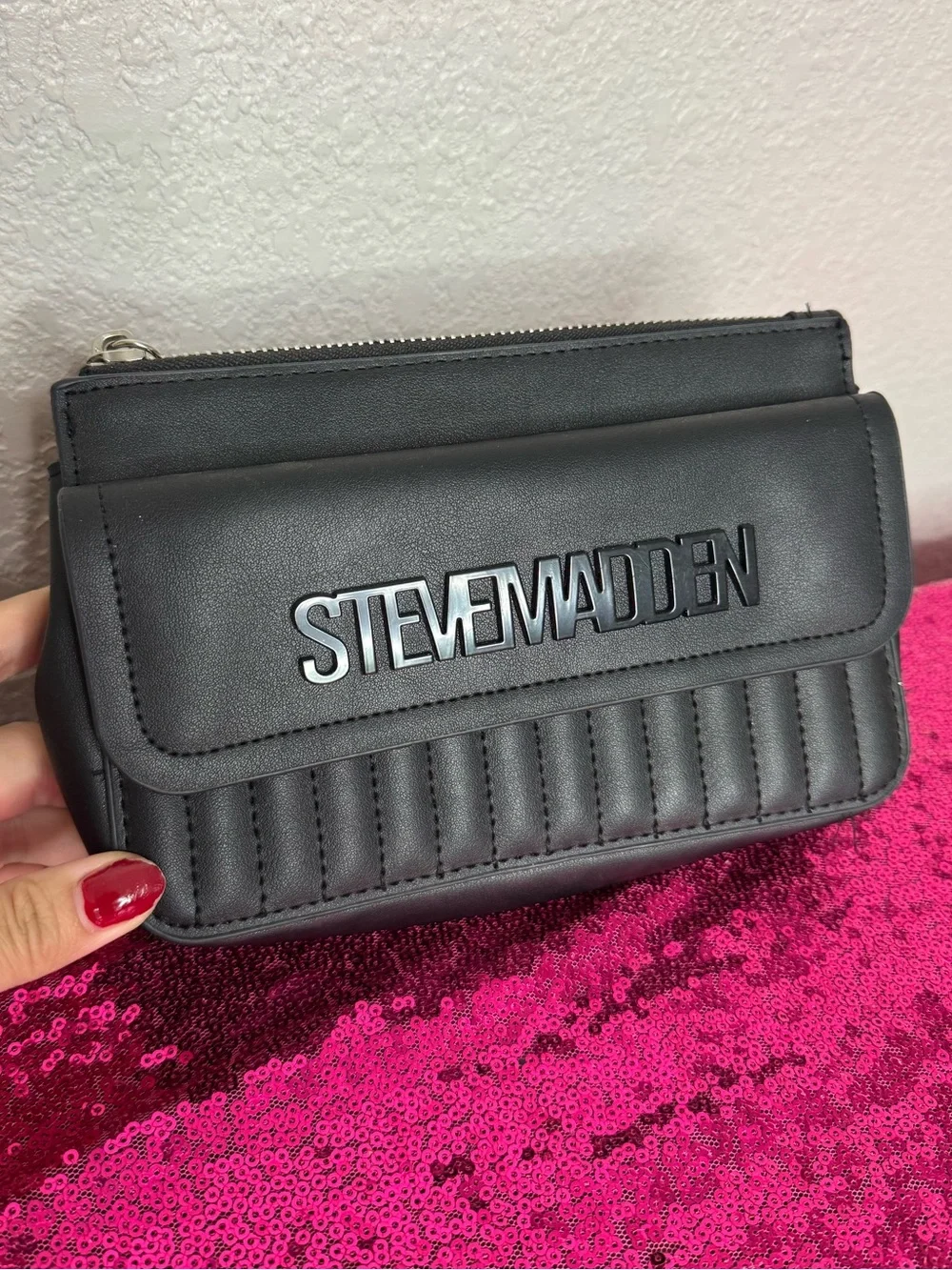 2/for $20 🪩 STEVE MADDEN Black Monochrome Quilted Zip Clutch & Wallet - 4.5x8”